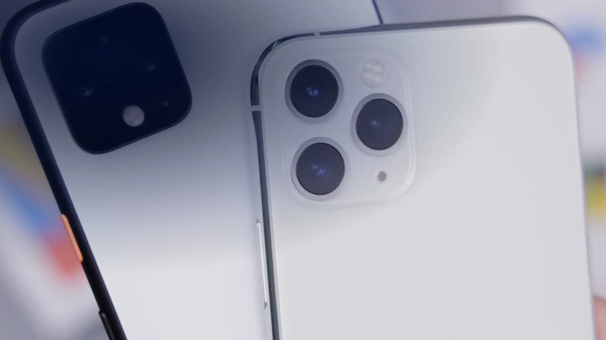 Perché la disattivazione di fotocamera e microfono sarà uno standard atteso entro il 2026